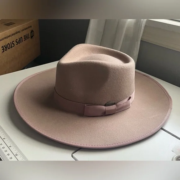 NWT Wallaroo Sloan hat, M, taupe - Picture 8 of 9